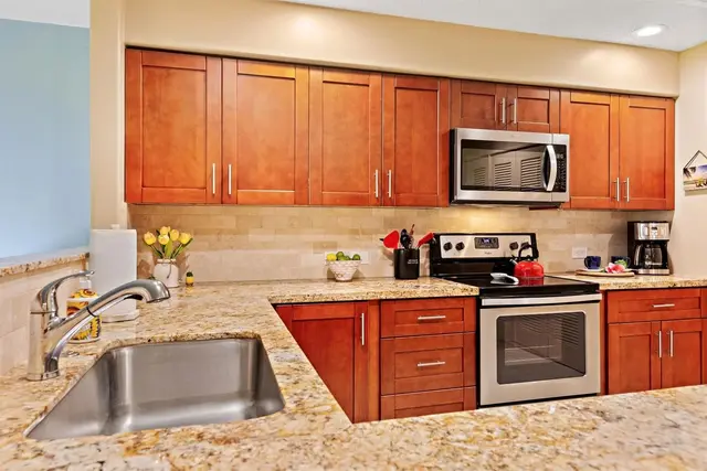 Listing Image for 2560 Kekaa Dr F 102 15 of 36