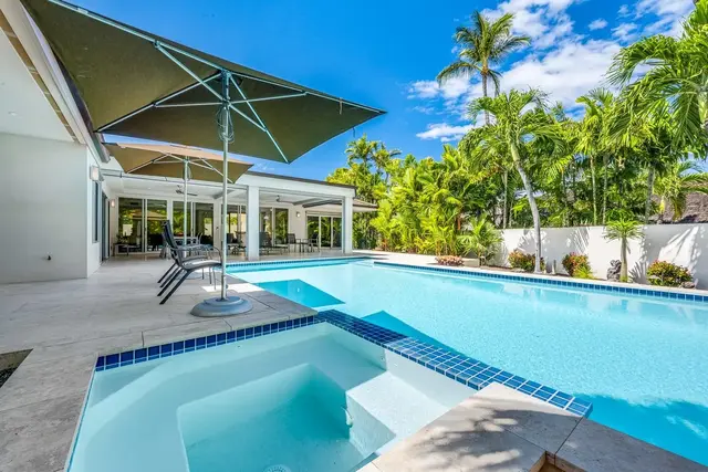 Listing Image for 39 Hoawaa Way 2 of 49