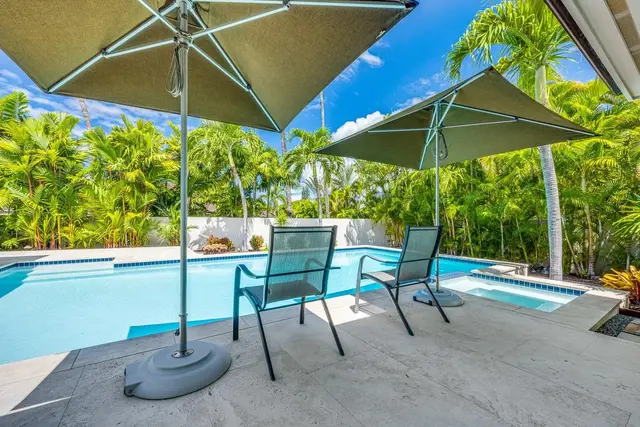 Listing Image for 39 Hoawaa Way 32 of 49