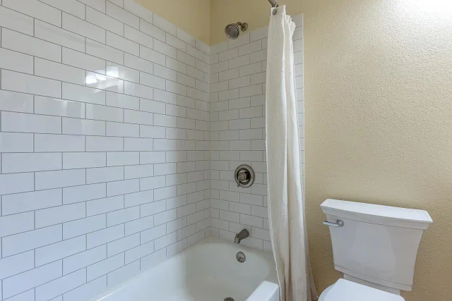 Listing Image for 140 Uwapo Rd 3-201 19 of 49