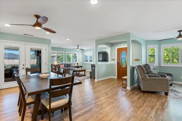 Listing Image for 6 Coral Place Pl 10 of 49