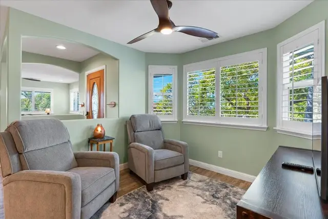 Listing Image for 6 Coral Place Pl 11 of 49