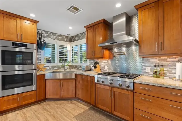 Listing Image for 6 Coral Place Pl 20 of 49