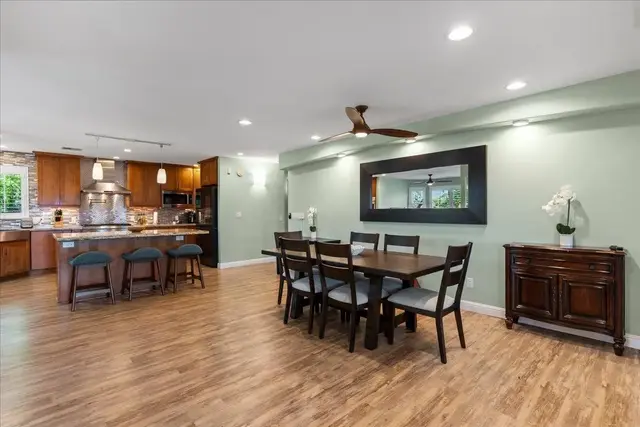 Listing Image for 6 Coral Place Pl 24 of 49