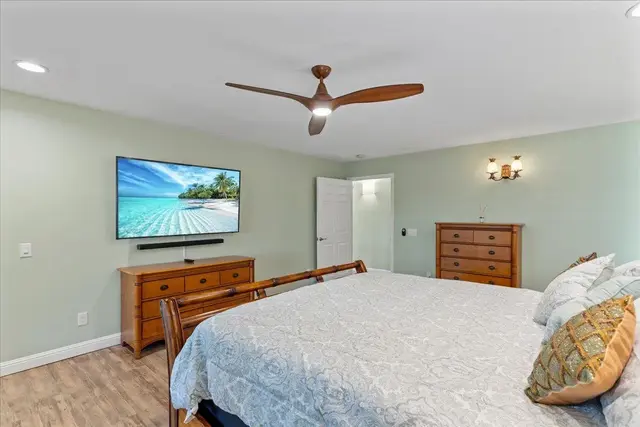 Listing Image for 6 Coral Place Pl 30 of 49
