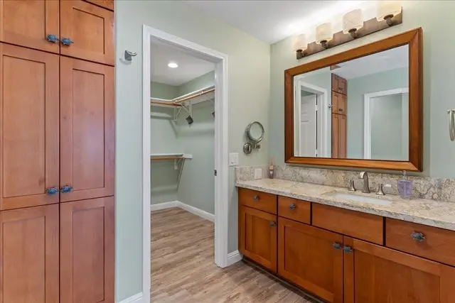 Listing Image for 6 Coral Place Pl 31 of 49