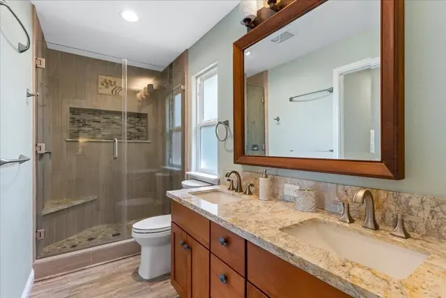 Listing Image for 6 Coral Place Pl 34 of 49