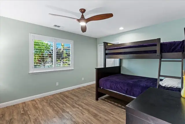 Listing Image for 6 Coral Place Pl 36 of 49