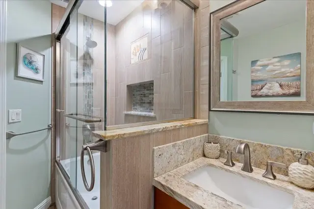 Listing Image for 6 Coral Place Pl 38 of 49