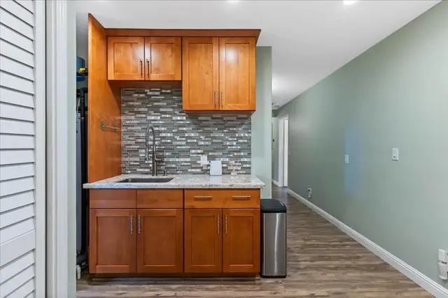 Listing Image for 6 Coral Place Pl 40 of 49