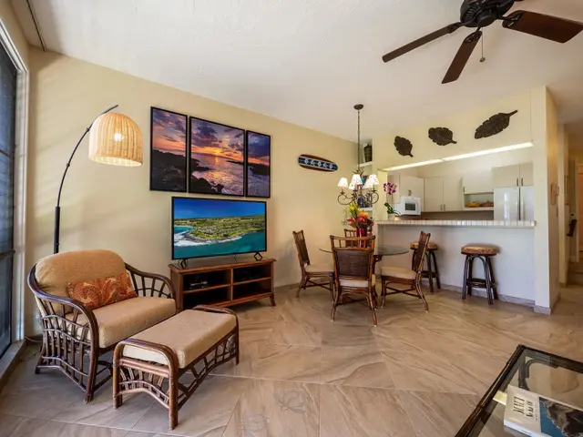 Listing Image for 5295 Lower Honoapiilani Rd B-17 12 of 35