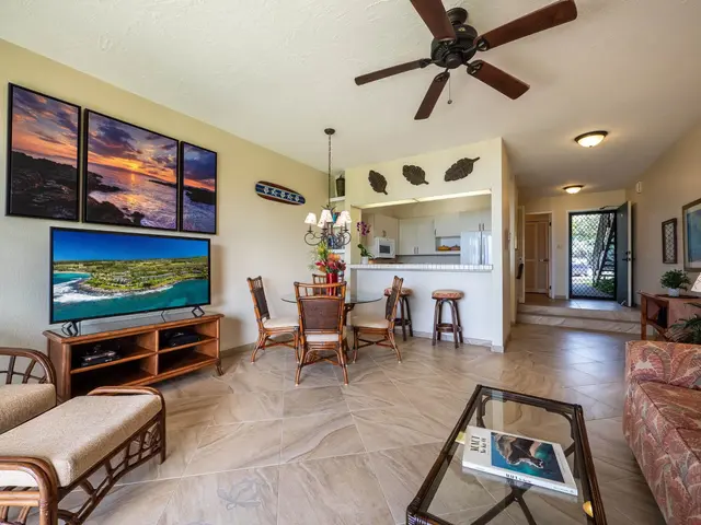 Listing Image for 5295 Lower Honoapiilani Rd B-17 14 of 35