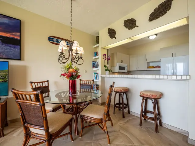 Listing Image for 5295 Lower Honoapiilani Rd B-17 15 of 35