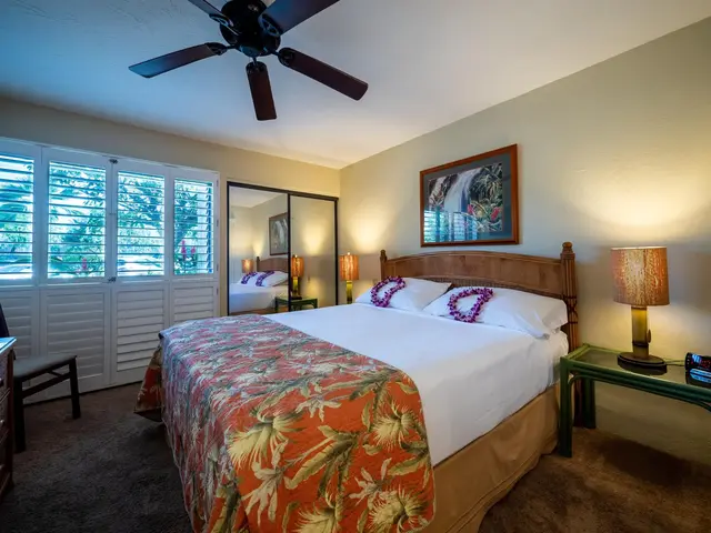 Listing Image for 5295 Lower Honoapiilani Rd B-17 18 of 35