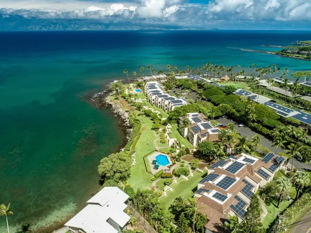 Listing Image for 5295 Lower Honoapiilani Rd B-17 27 of 35