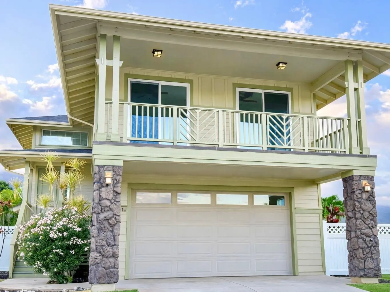 Photo of Listing #408240