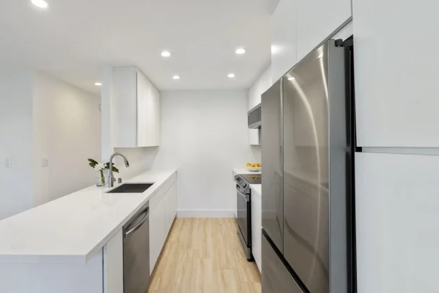 Listing Image for 160 Keonekai Rd 10-104 10 of 45