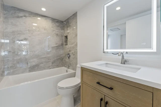 Listing Image for 160 Keonekai Rd 10-104 18 of 45