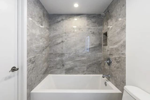 Listing Image for 160 Keonekai Rd 10-104 19 of 45