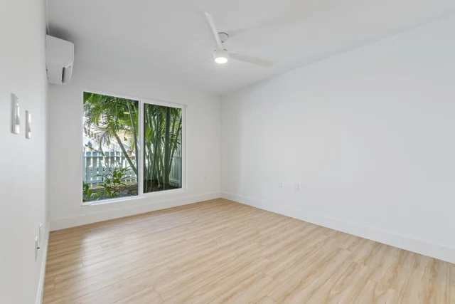 Listing Image for 160 Keonekai Rd 10-104 26 of 45