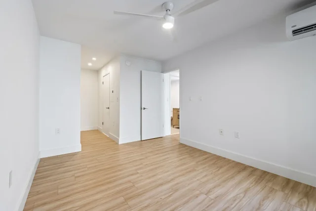 Listing Image for 160 Keonekai Rd 10-104 29 of 45