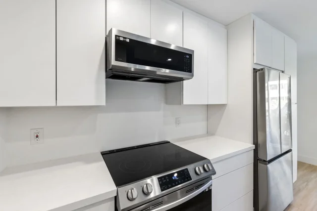 Listing Image for 160 Keonekai Rd 10-104 9 of 45