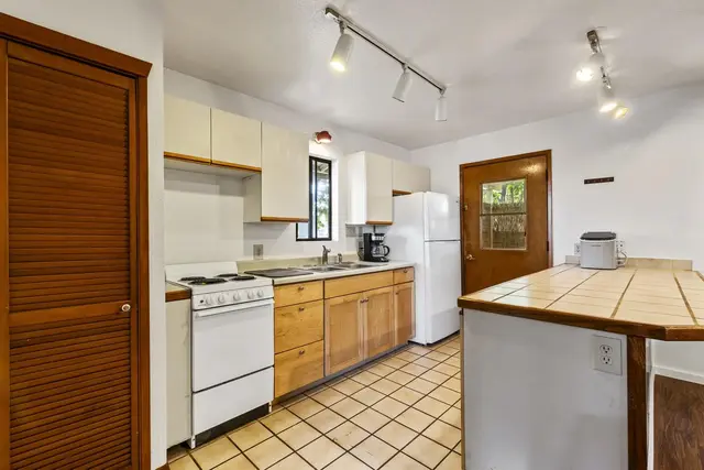 Listing Image for 1606 S Kihei Rd 5 of 50