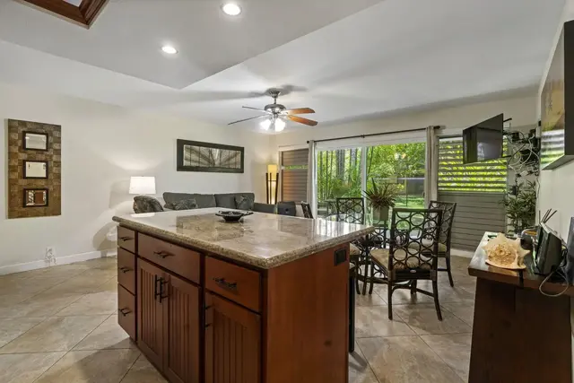 Listing Image for 3559 Lower Honoapiilani Rd 704 11 of 30