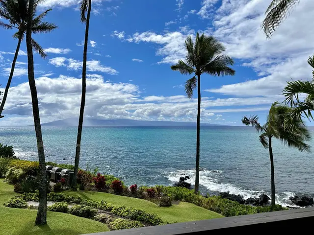 Listing Image for 4057 Lower Honoapiilani Rd 202 13 of 25