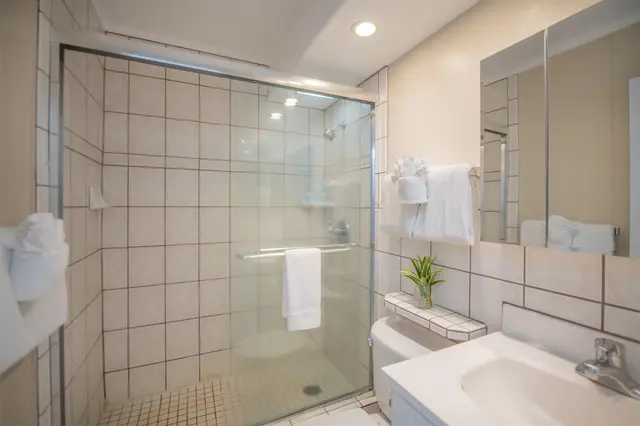 Listing Image for 4057 Lower Honoapiilani Rd 202 8 of 25