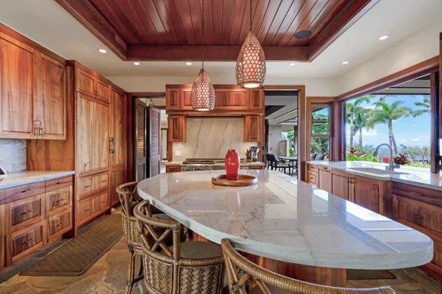 Listing Image for 137 Anapuni Loop 14 of 47