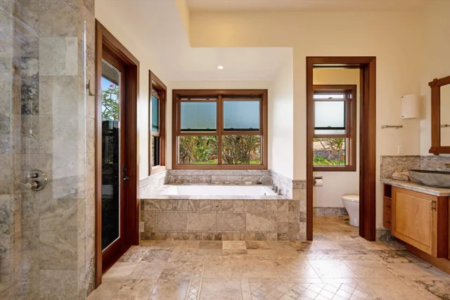 Listing Image for 137 Anapuni Loop 20 of 47