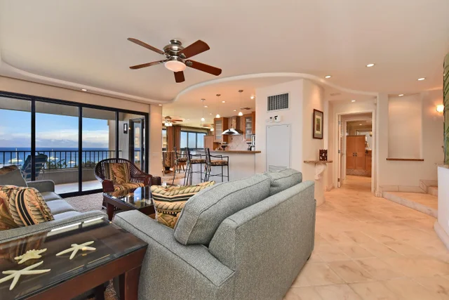 Listing Image for 50 Nohea Kai Dr 4104 14 of 48