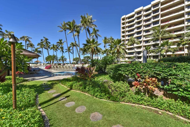 Listing Image for 50 Nohea Kai Dr 4104 37 of 48