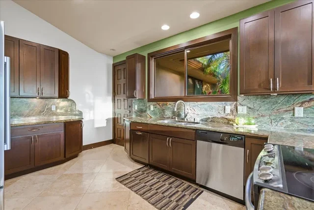 Listing Image for 52 Lau Niu Way A 12 of 48