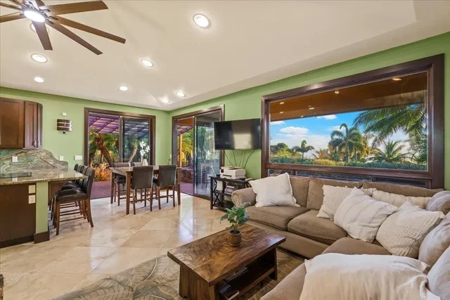 Listing Image for 52 Lau Niu Way A 15 of 48