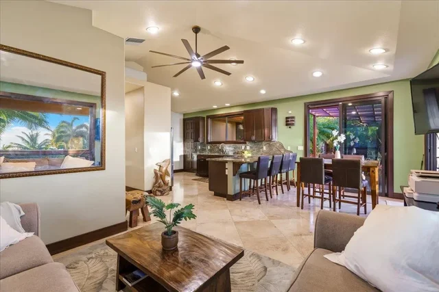 Listing Image for 52 Lau Niu Way A 16 of 48