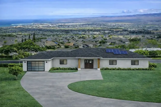 Listing Image for 124 Hopoi Pl 1 of 11