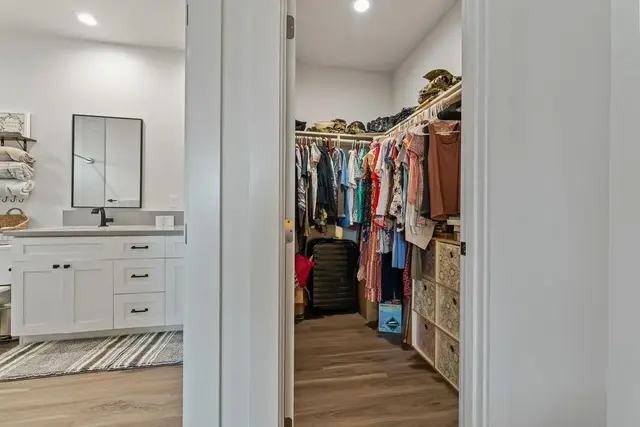 Listing Image for 1603 Makahala Pl 21 of 40
