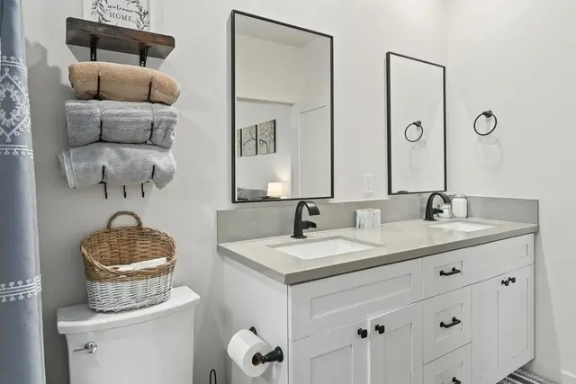 Listing Image for 1603 Makahala Pl 23 of 40