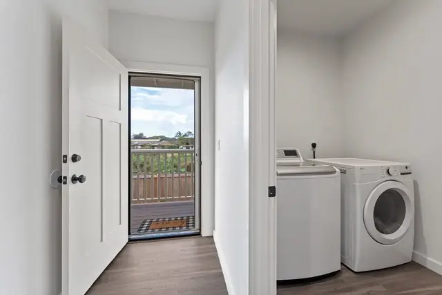 Listing Image for 1603 Makahala Pl 29 of 40