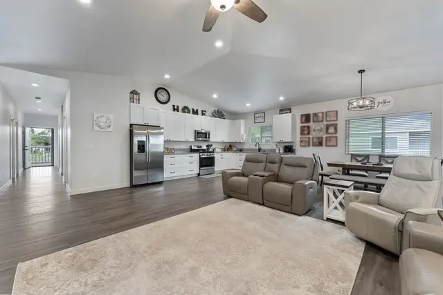 Listing Image for 1603 Makahala Pl 4 of 40