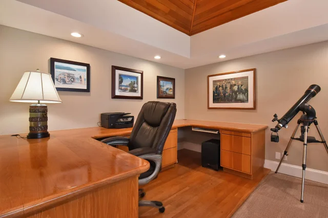 Listing Image for 104 Woodrose Pl 26 of 42