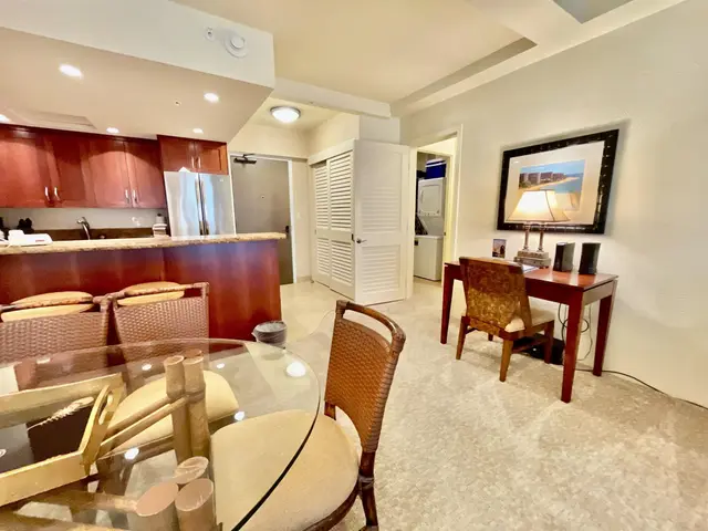 Listing Image for 2481 Kaanapali Pkwy 220 O 15 of 37