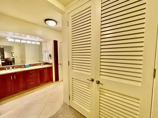 Listing Image for 2481 Kaanapali Pkwy 220 O 19 of 37