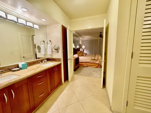 Listing Image for 2481 Kaanapali Pkwy 220 O 22 of 37
