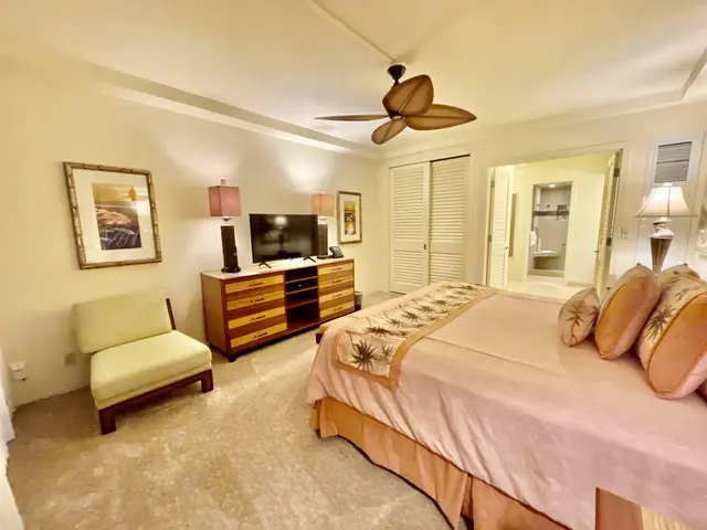 Listing Image for 2481 Kaanapali Pkwy 220 O 26 of 37