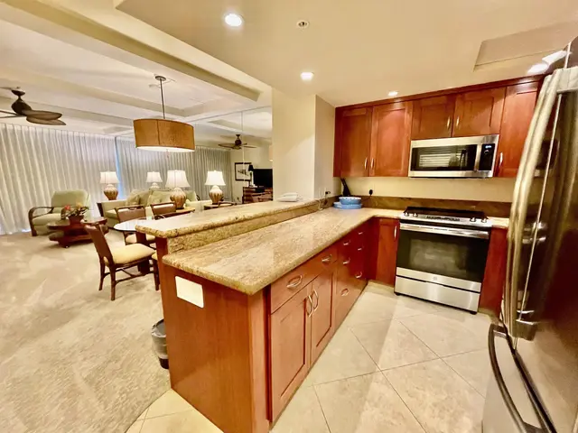 Listing Image for 2481 Kaanapali Pkwy 220 O 8 of 37