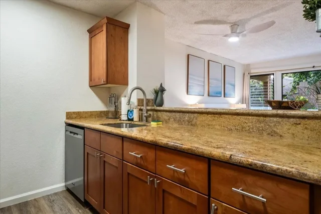 Listing Image for 1299 Uluniu Rd 103g 14 of 39