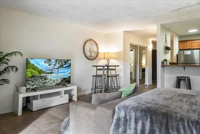 Listing Image for 1299 Uluniu Rd 103g 16 of 39